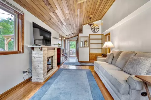 Living - 6 High Plain Cir, Sharon, MA 02067 photo 4 of 4