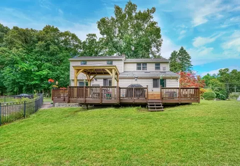 Exterior - 6 High Plain Cir, Sharon, MA 02067 photo 8 of 12