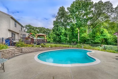 Exterior - 6 High Plain Cir, Sharon, MA 02067 photo 10 of 12