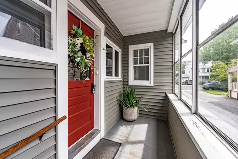 Exterior - 124 Audubon St, Springfield, MA 01108 photo 5 of 8