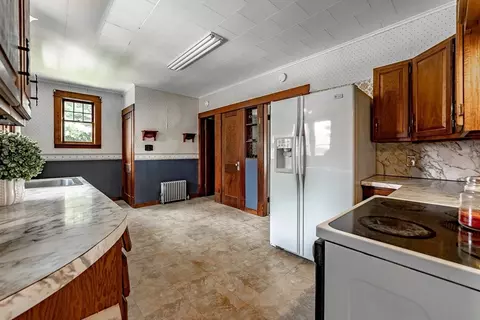 Kitchen - 124 Audubon St, Springfield, MA 01108 photo 4 of 4