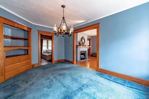 Living - 124 Audubon St, Springfield, MA 01108 photo 1 of 6
