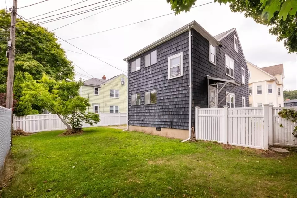 Exterior - 15-17 Thayer St, Belmont, MA 02478 photo 2 of 3