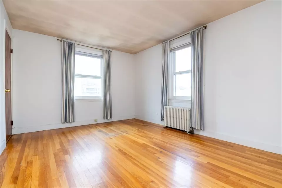 Bedroom - 15-17 Thayer St, Belmont, MA 02478 photo 3 of 5