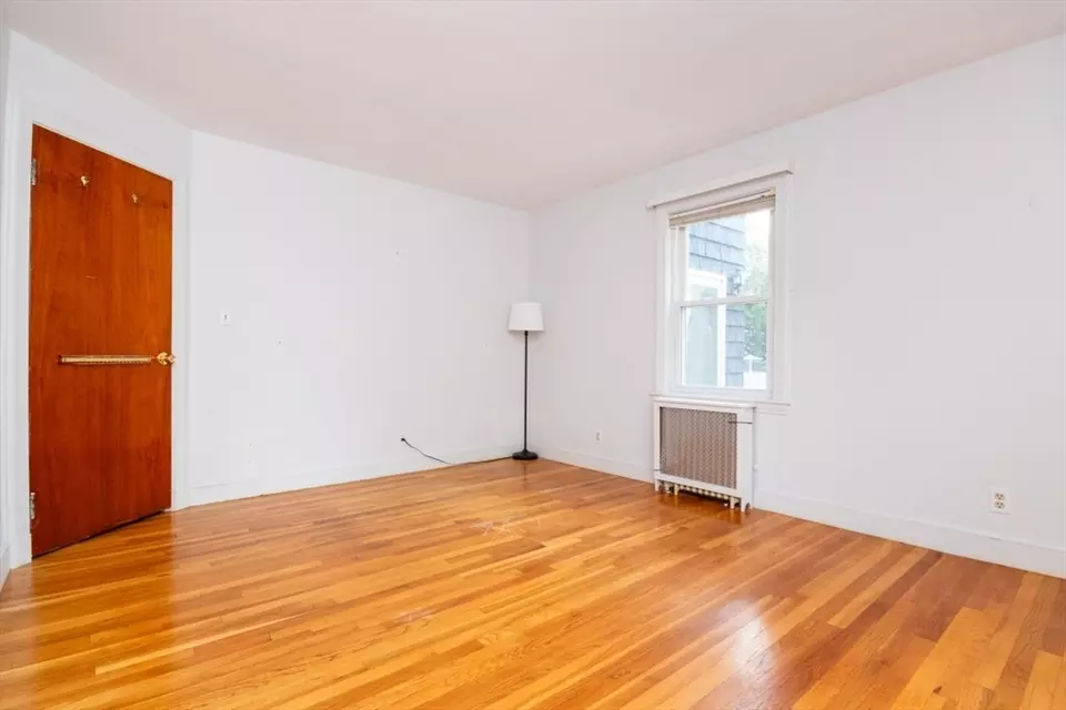 Bedroom - 15-17 Thayer St, Belmont, MA 02478 photo 2 of 5