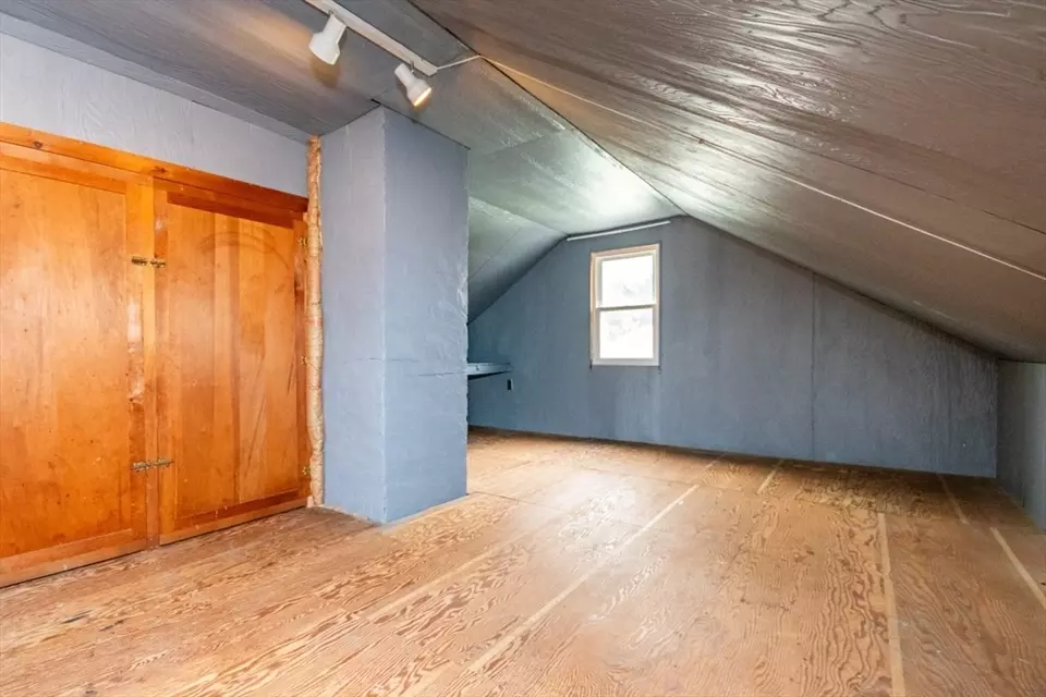 Bedroom - 15-17 Thayer St, Belmont, MA 02478 photo 5 of 5