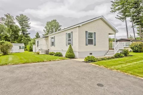 3 Fair Ln, Westfield, MA 01085