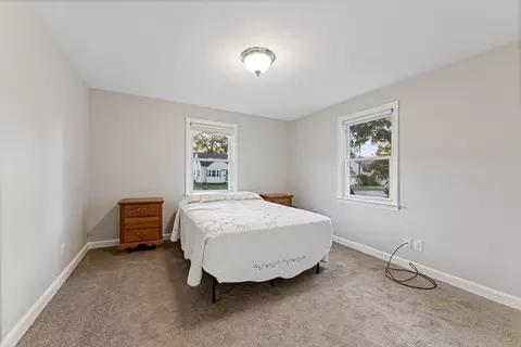 69 Wheeler Ave, Springfield, MA 01118 photo 21