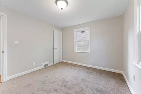 69 Wheeler Ave, Springfield, MA 01118 photo 24