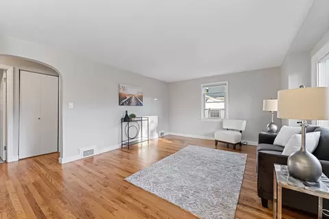 69 Wheeler Ave, Springfield, MA 01118 photo 4