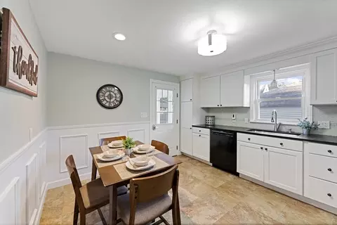 69 Wheeler Ave, Springfield, MA 01118 photo 10