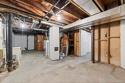 69 Wheeler Ave, Springfield, MA 01118 photo 38
