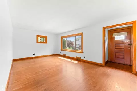 708 Cambridge St, Fall River, MA 02721 photo 7