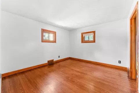 708 Cambridge St, Fall River, MA 02721 photo 18