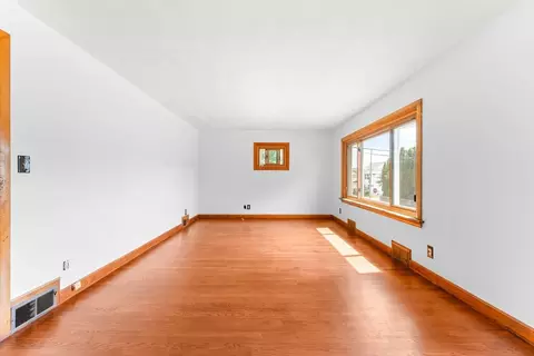 708 Cambridge St, Fall River, MA 02721 photo 6