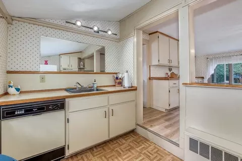 246 East St, Dedham, MA 02026 photo 9