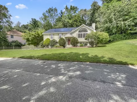 1 Greenside, Worcester, MA 01609