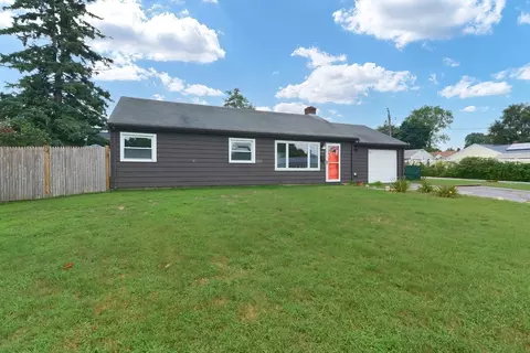 15 Brookfield Cir, Framingham, MA 01701