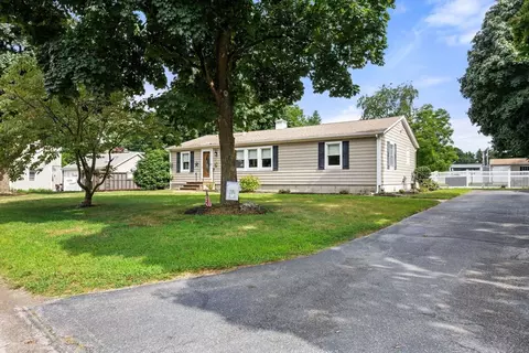 53 Pierce Ct, Weymouth, MA 02191