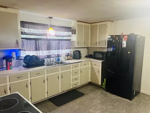 64 Fox Hill Rd, Springfield, MA 01118 photo 4