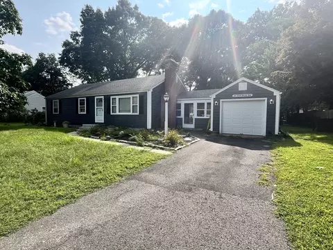 64 Fox Hill Rd, Springfield, MA 01118 photo 3