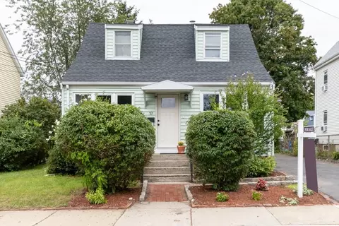 22 Washington St Pl, Boston, MA 02136