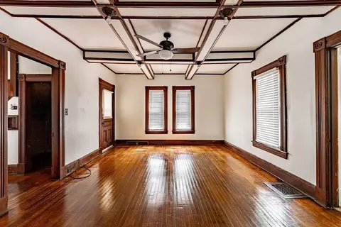 32 Maynard St, Springfield, MA 01109 photo 3