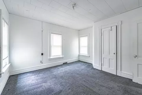 32 Maynard St, Springfield, MA 01109 photo 12