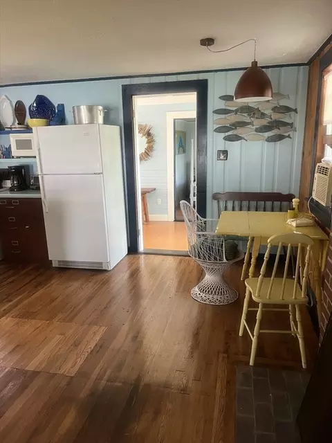 127 Swifts Beach Rd, Wareham, MA 02571 photo 4