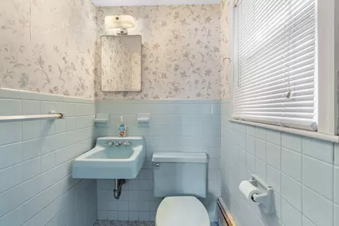 Bath - 2 Baldwin Rd, Wakefield, MA 01880 photo 2 of 2