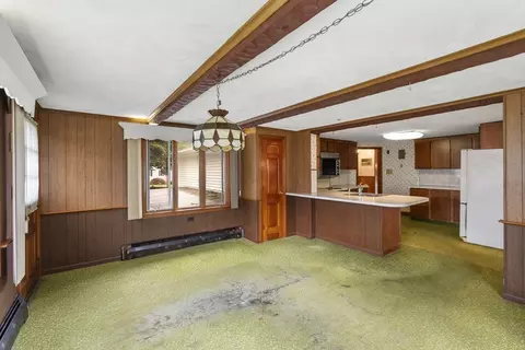 Living - 2 Baldwin Rd, Wakefield, MA 01880 photo 4 of 5