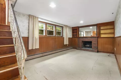 Living - 2 Baldwin Rd, Wakefield, MA 01880 photo 5 of 5