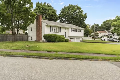 Exterior - 2 Baldwin Rd, Wakefield, MA 01880 photo 2 of 3