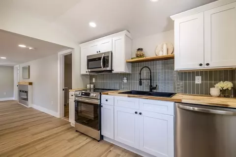 Kitchen - 65 Warr Ave, Wareham, MA 02571 photo 1 of 4