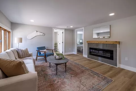 Living - 65 Warr Ave, Wareham, MA 02571 photo 2 of 5