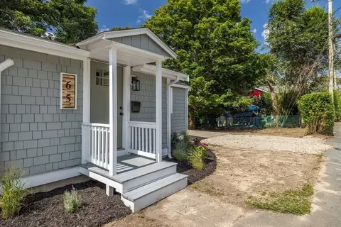 Exterior - 65 Warr Ave, Wareham, MA 02571 photo 3 of 7