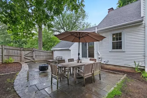 Exterior - 5 Bird St, Needham, MA 02492 photo 4 of 6