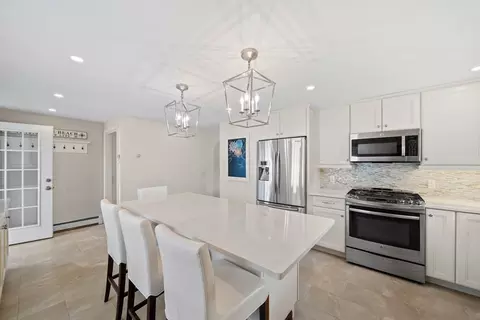 103 Williston Rd, Bourne, MA 02562 photo 5