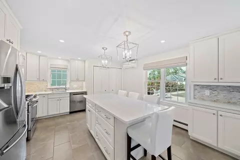 103 Williston Rd, Bourne, MA 02562 photo 3