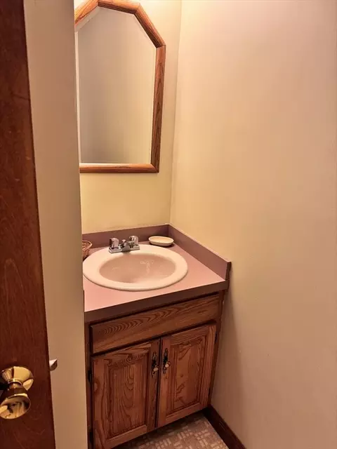 Bath - 103 Valentine St #1, Fall River, MA 02720 photo 1 of 3