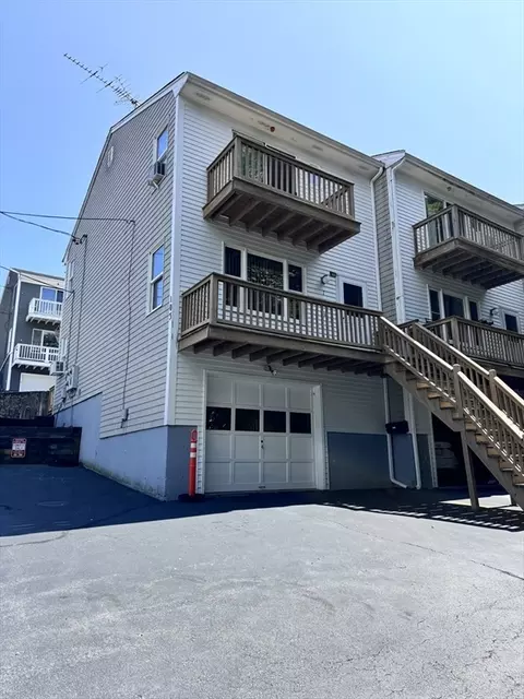 103 Valentine St #1, Fall River, MA 02720