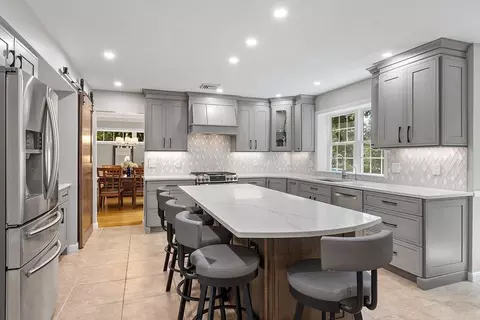 4 Cornish Dr, Hudson, MA 01749 photo 6