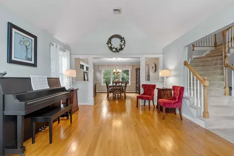 4 Cornish Dr, Hudson, MA 01749 photo 9