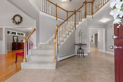 4 Cornish Dr, Hudson, MA 01749 photo 3
