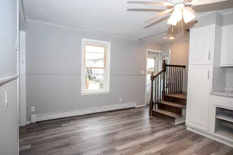 9 Cedar St, Barre, MA 01005 photo 6