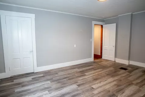 9 Cedar St, Barre, MA 01005 photo 8