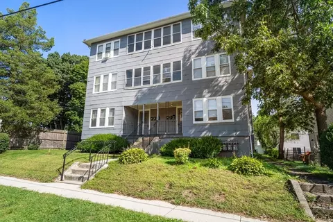 10 Stowell Ave, Worcester, MA 01606