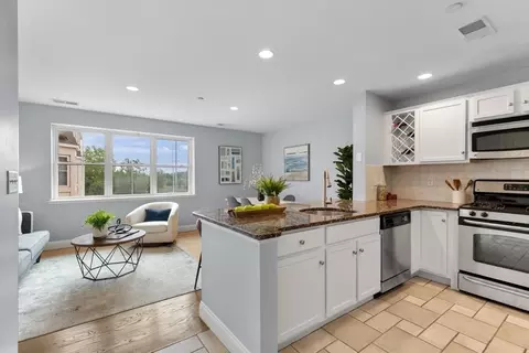 120 Wyllis Ave #417, Everett, MA 02149 photo 2