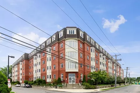 120 Wyllis Ave #417, Everett, MA 02149