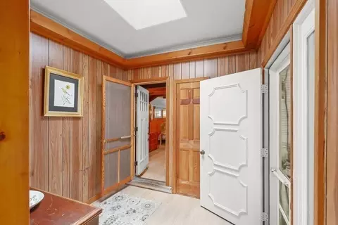 Entry Way - 14 Salt Marsh Ln, Wareham, MA 02571 photo 2 of 2